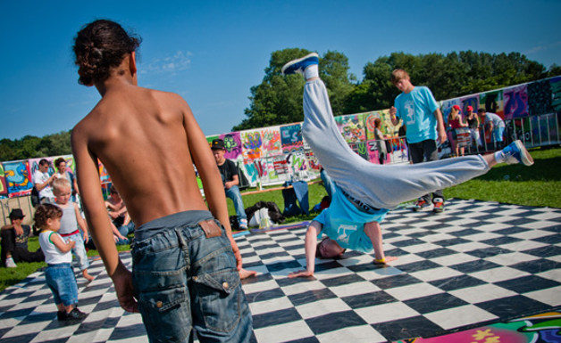 Le mosse base della break dance 1353 0 le mosse base della break dance_ok