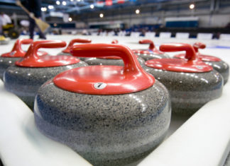 L’attrezzatura per il curling 1592 0 l_attrezzatura per il curling_ok