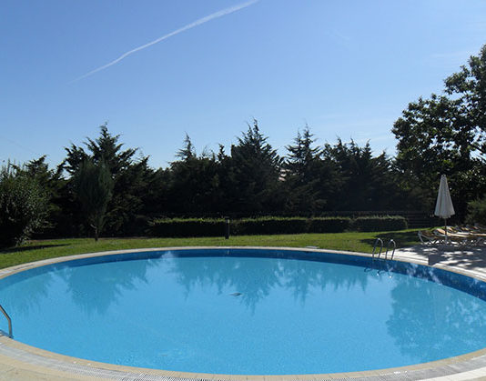 Piscina interrata o fuori terra? 1640 0 piscina_interrata_o_fuori_terra