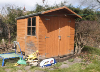 Il capanno degli attrezzi 1650 0 il_capanno_degli_attrezzi