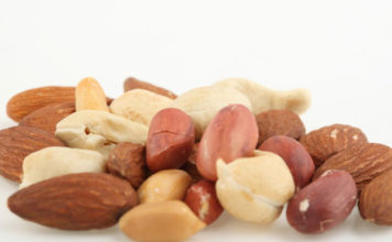 Pasticcini mandorle e nocciole 1696 0 pasticcini_nocciole