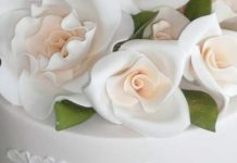 Torta con rose di zucchero 1732 0 cakedesign2