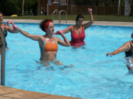 In piscina: l´aquagym 481 0 In piscina laquagym