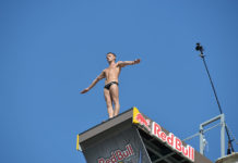 In piscina: i tuffi 487 0 In piscina i tuffi.JPG