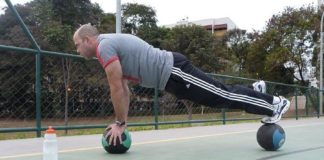 In palestra: la palla medica 518 0 In palestra la palla medica
