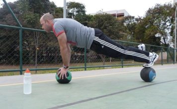 In palestra: la palla medica 518 0 In palestra la palla medica