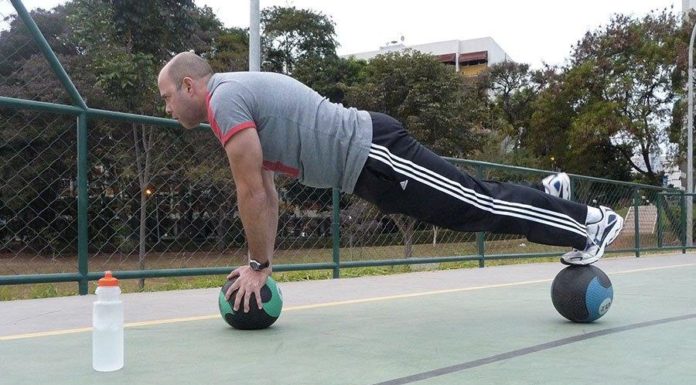 In palestra: la palla medica 518 0 In palestra la palla medica