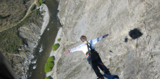 Sport estremi – il bungee jumping 550 0 Sport estremi Il bungee jumping