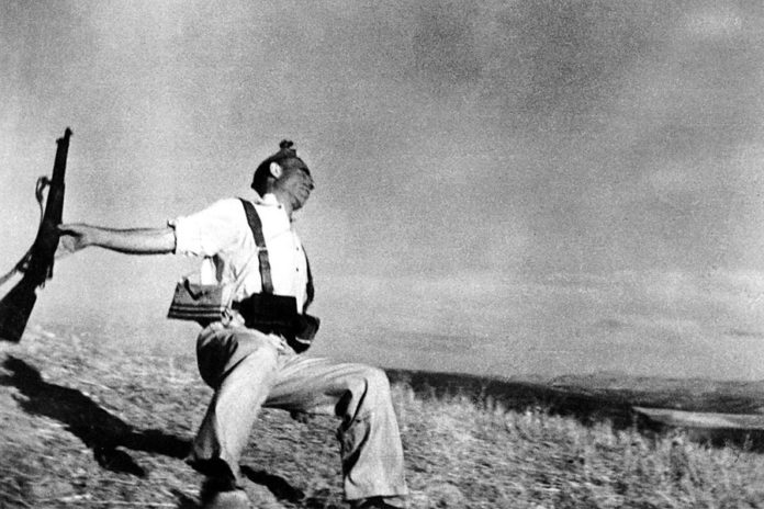 645 0 Fotografia   Robert Capa