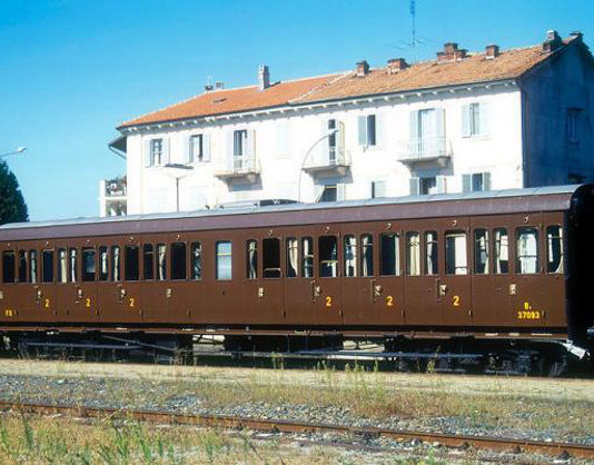 Le carrozze ferroviarie in Italia agli inizi del ‘900 886 0 le carrozze ferroviarie in italia agli inizi del 900_ok