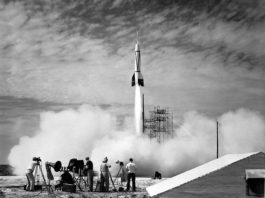 La V-2 919 0 MODELLISMO Vettori spaziali Missili. La V 2